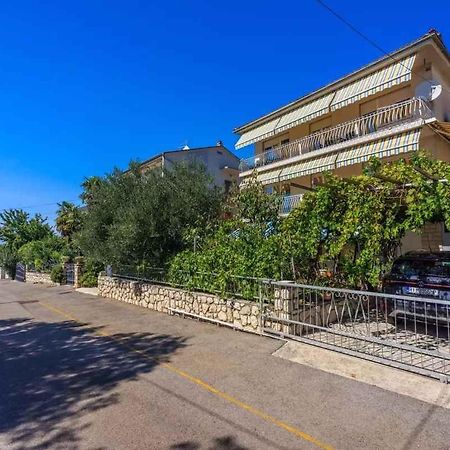 Four-Bedroom Apartment In Crikvenica II 外观 照片