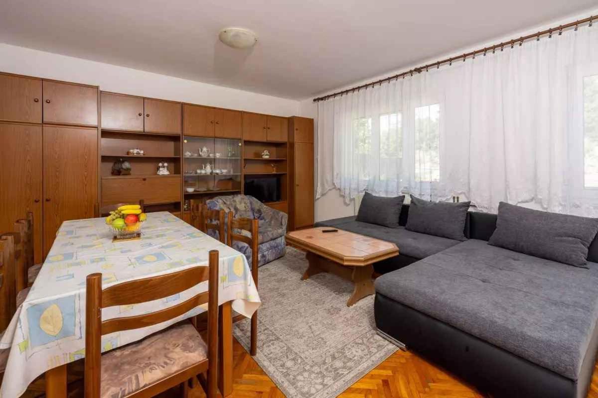 Four-Bedroom Apartment In Crikvenica II 外观 照片