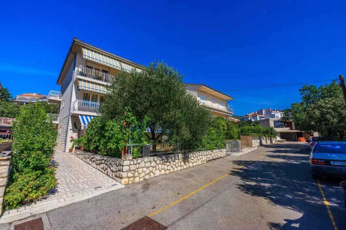 Four-Bedroom Apartment In Crikvenica II 外观 照片